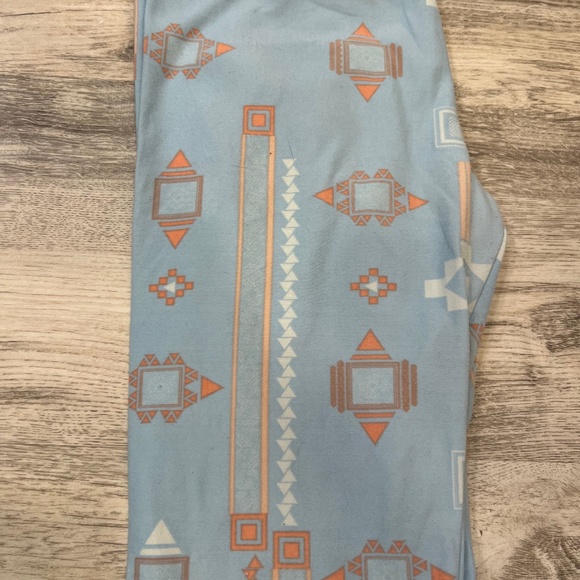 Lularoe Leggings - Picture 1 of 3